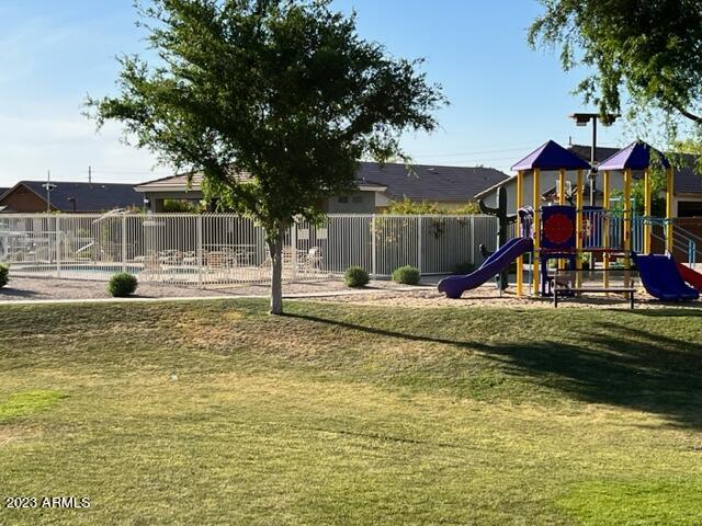 2513 West Novak Way Phoenix, AZ 85041 - Photo 21 of 22 IMG_1086