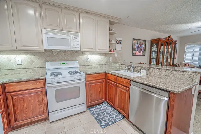 $719,899 | 23732 VÃa Tomas, Valencia, CA 91355