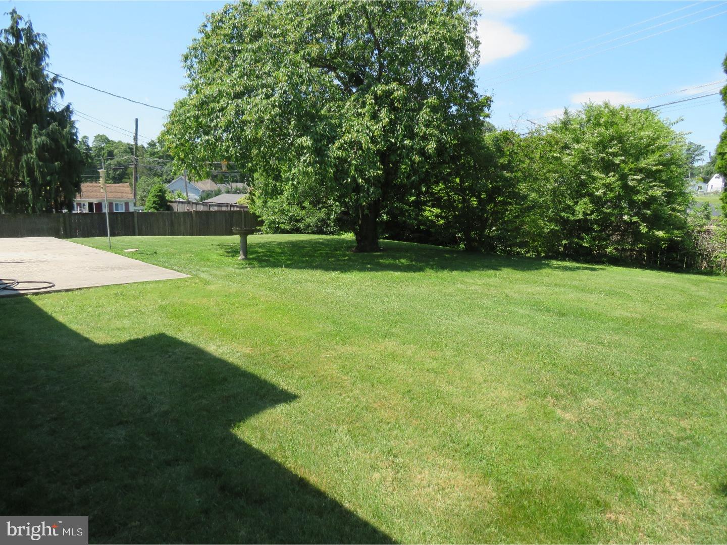 33 Umber Road Levittown, PA 19056 - Photo 21 of 21 Gallery Image 21