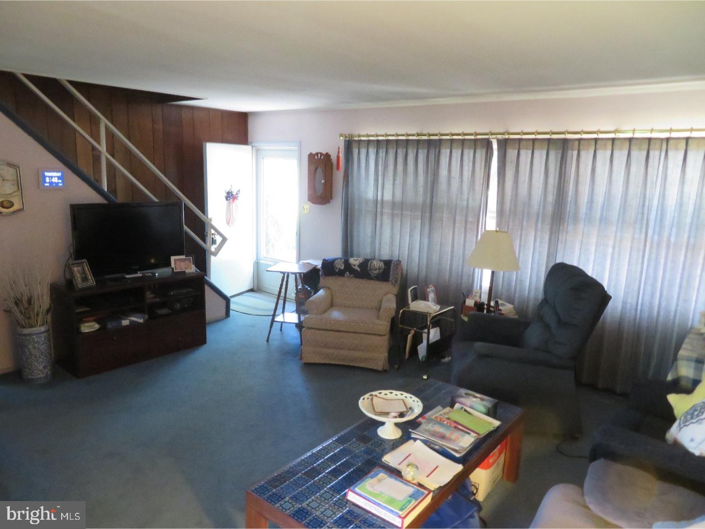 33 Umber Road Levittown, PA 19056 - Photo 9 of 21 Gallery Image 9