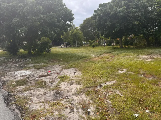 a view of a golf course
