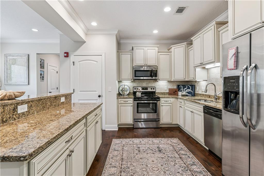 1901 Mariners Circle St. Simons Island, GA 31522 - Photo 9 of 28 Photo 9