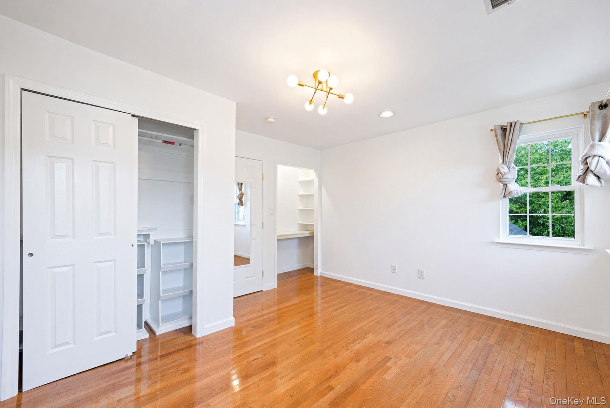 101 Raspberry Court Melville, NY 11747 - Photo 28 of 44