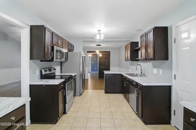 $295,000 | 103 Hunt Drive, Hubert, NC 28539