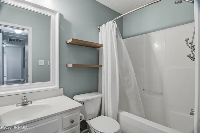 $295,000 | 103 Hunt Drive, Hubert, NC 28539