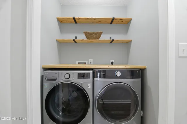 $295,000 | 103 Hunt Drive, Hubert, NC 28539