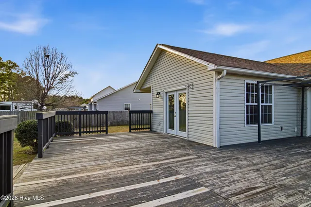 $295,000 | 103 Hunt Drive, Hubert, NC 28539