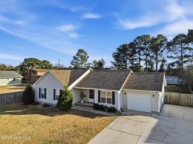 $295,000 | 103 Hunt Drive, Hubert, NC 28539