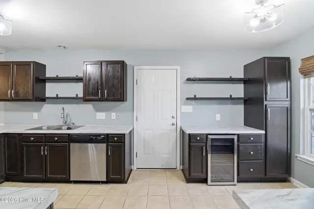 $295,000 | 103 Hunt Drive, Hubert, NC 28539