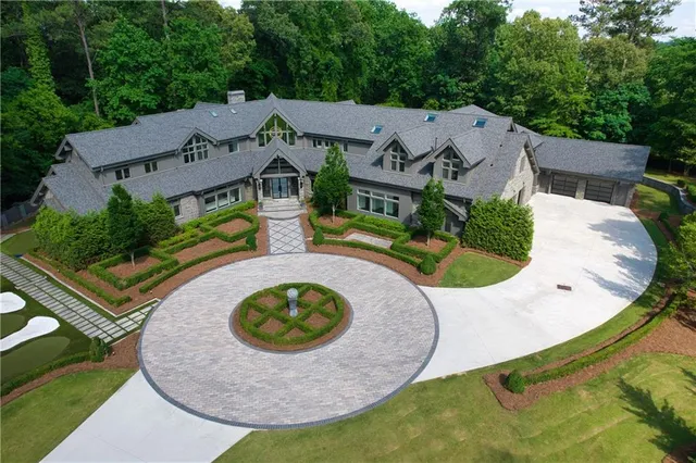 $8,500,000 | 2883 West Roxboro Road Northeast, Atlanta, GA 30324