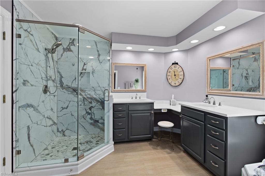 1239 Blackberry Ridge Drive High Point, NC 27265 - Photo 4 of 47 Gallery Image 4