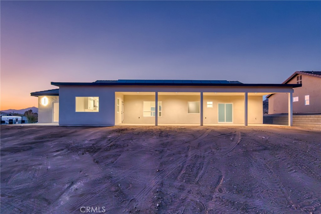 19707 Roanoke Road Apple Valley, CA 92307 - Photo 8 of 63