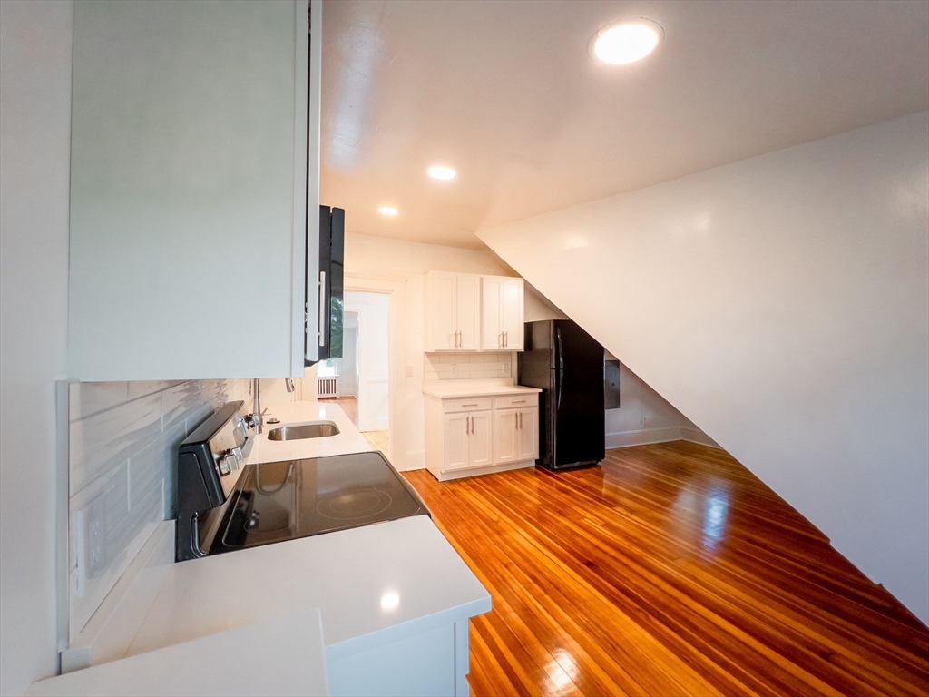100 Chestnut Avenue, Unit 3 Boston, MA 02130 - Photo 5 of 27