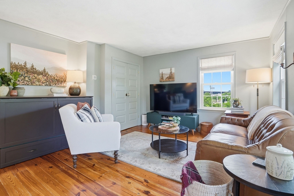 4 Short St Place, Unit 4 Boston, MA 02129 - Photo 9 of 17