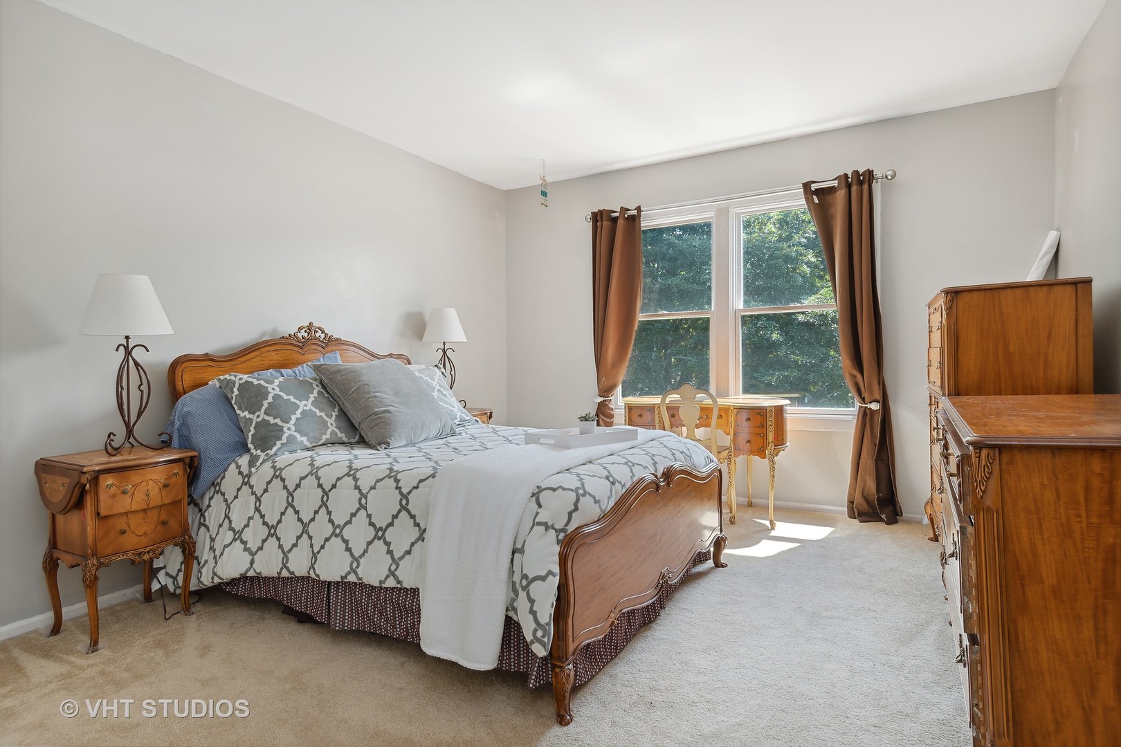2780 Carriage Way Aurora, IL 60504 - Photo 13 of 19 a spacious bedroom with a bed and wooden floor