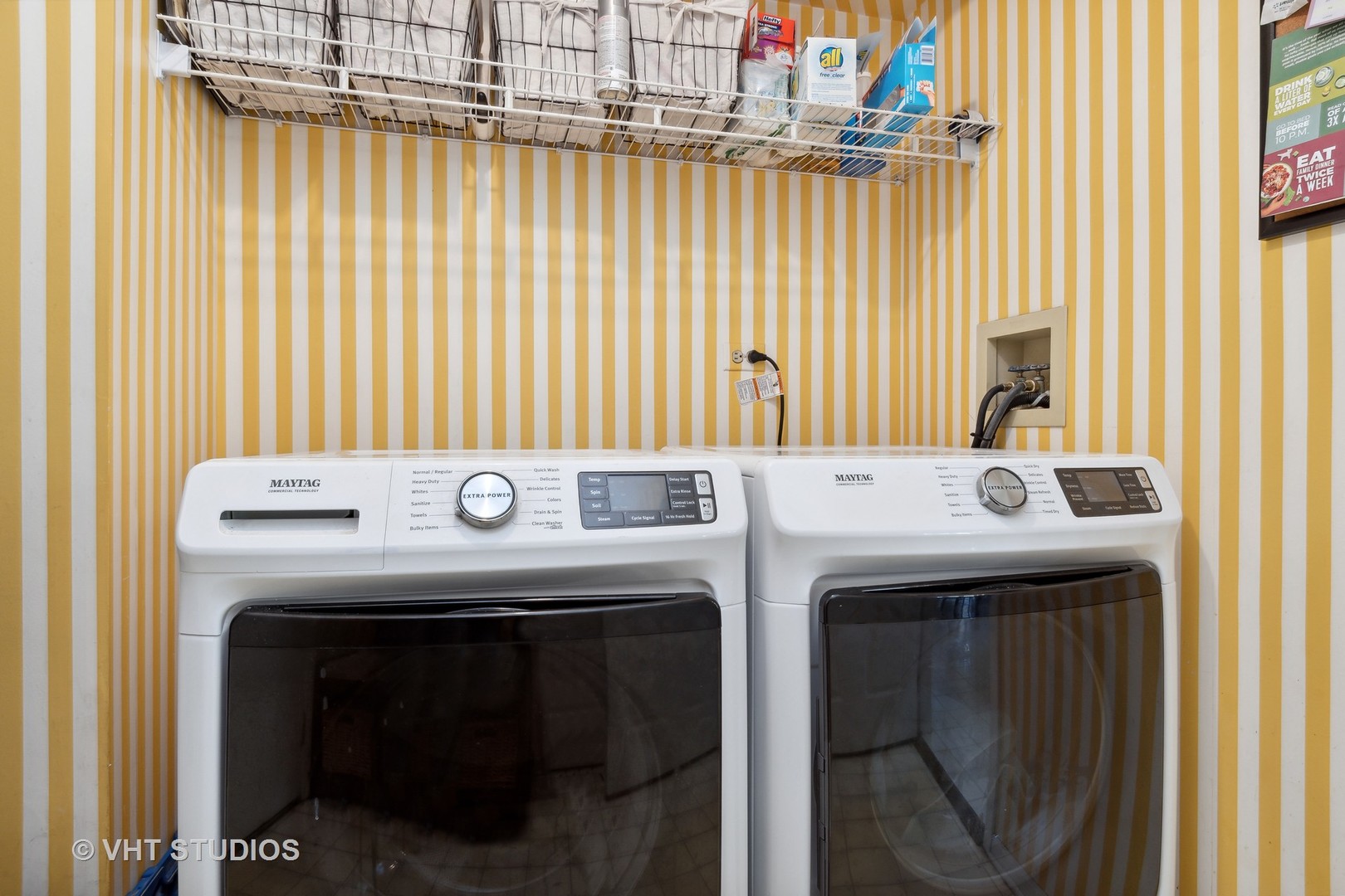 2780 Carriage Way Aurora, IL 60504 - Photo 17 of 19 a utility room with dryer and washer