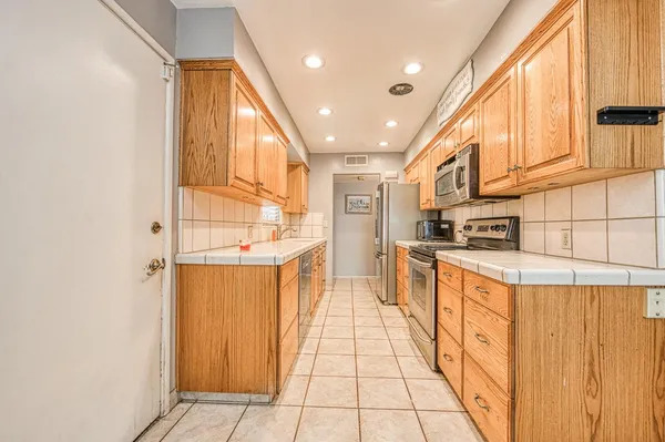 $350,000 | 327 North 2nd Street, Fowler, CA 93625