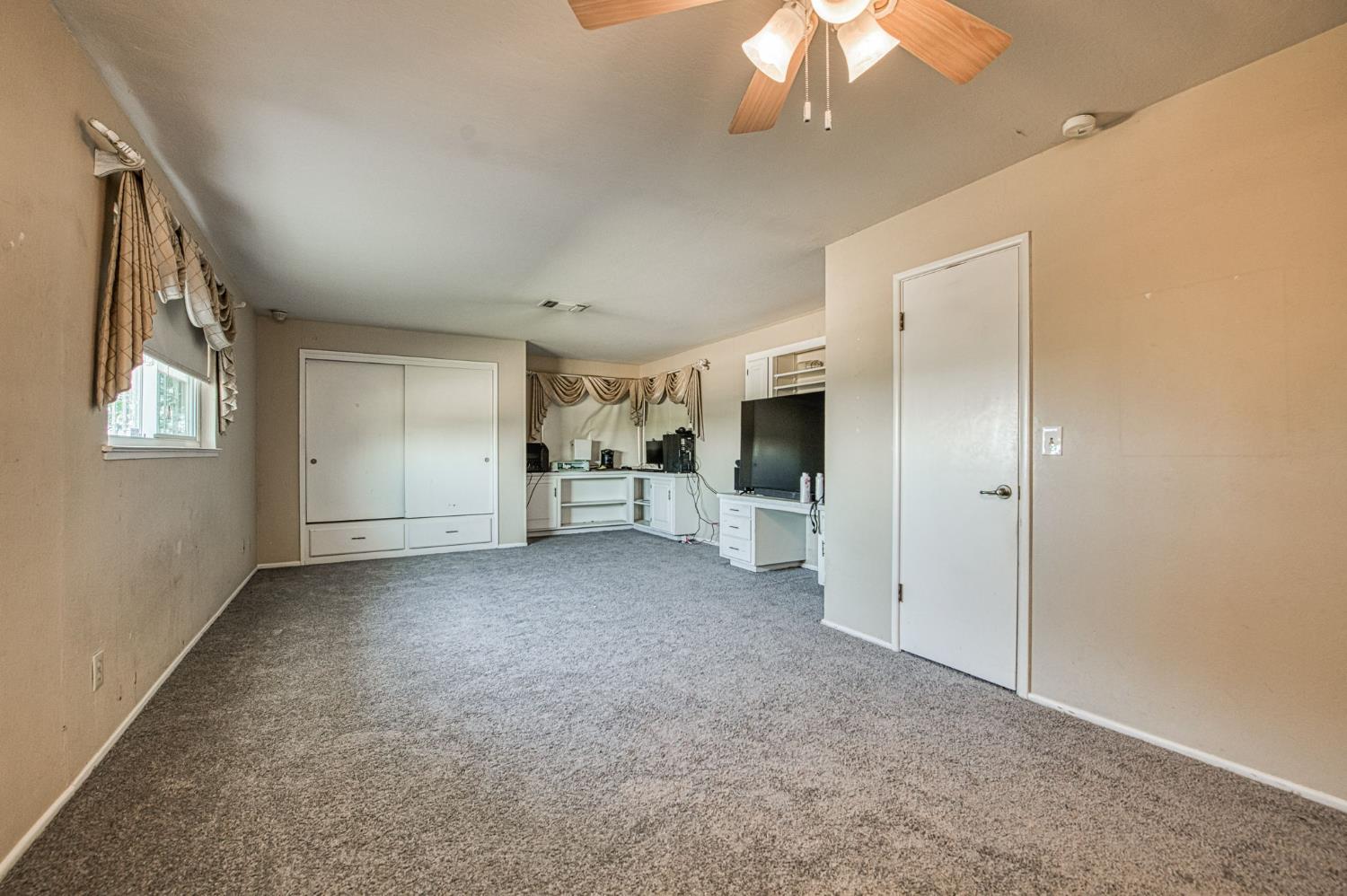 327 North 2nd Street Fowler, CA 93625 - Photo 20 of 44