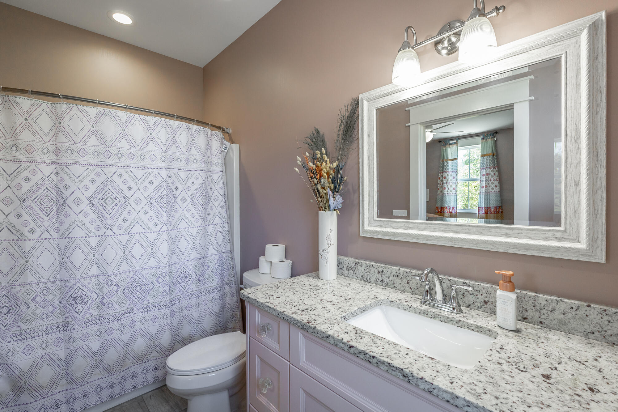 2105 Old Bethel Road Chickamauga, GA 30707 - Photo 48 of 78 Guest en-suite bathroom