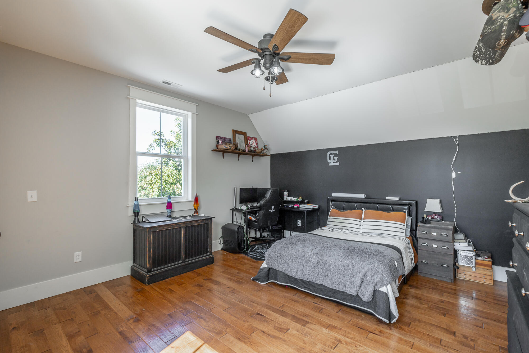 2105 Old Bethel Road Chickamauga, GA 30707 - Photo 50 of 78 Guest bedroom with en-suite