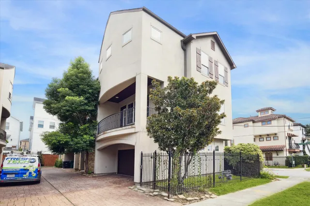 $4,000 | 4004 Feagan Street, Unit A, Houston, TX 77007