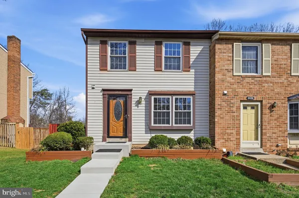$2,800 | 5831 Rock Forest Court, Centreville, VA 20121