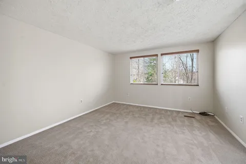$2,800 | 5831 Rock Forest Court, Centreville, VA 20121