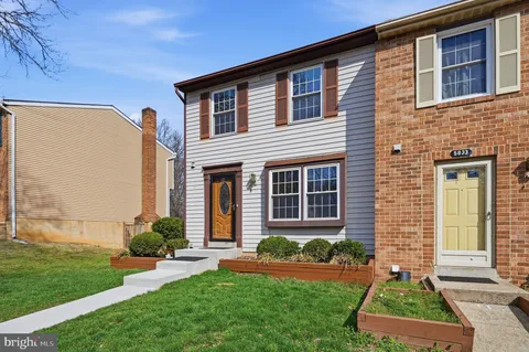 $2,800 | 5831 Rock Forest Court, Centreville, VA 20121