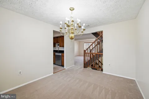 $2,800 | 5831 Rock Forest Court, Centreville, VA 20121