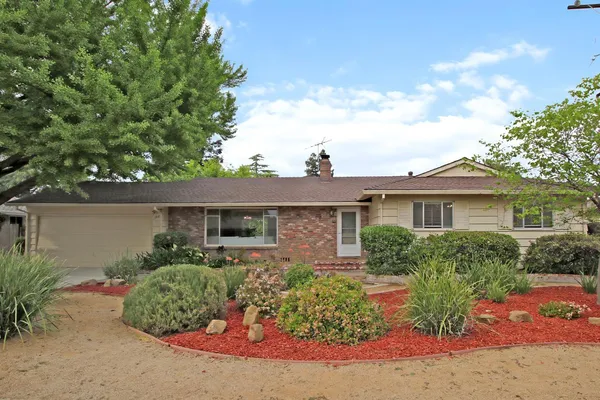 $679,000 | 102 Rancho Way, Woodland, CA 95695