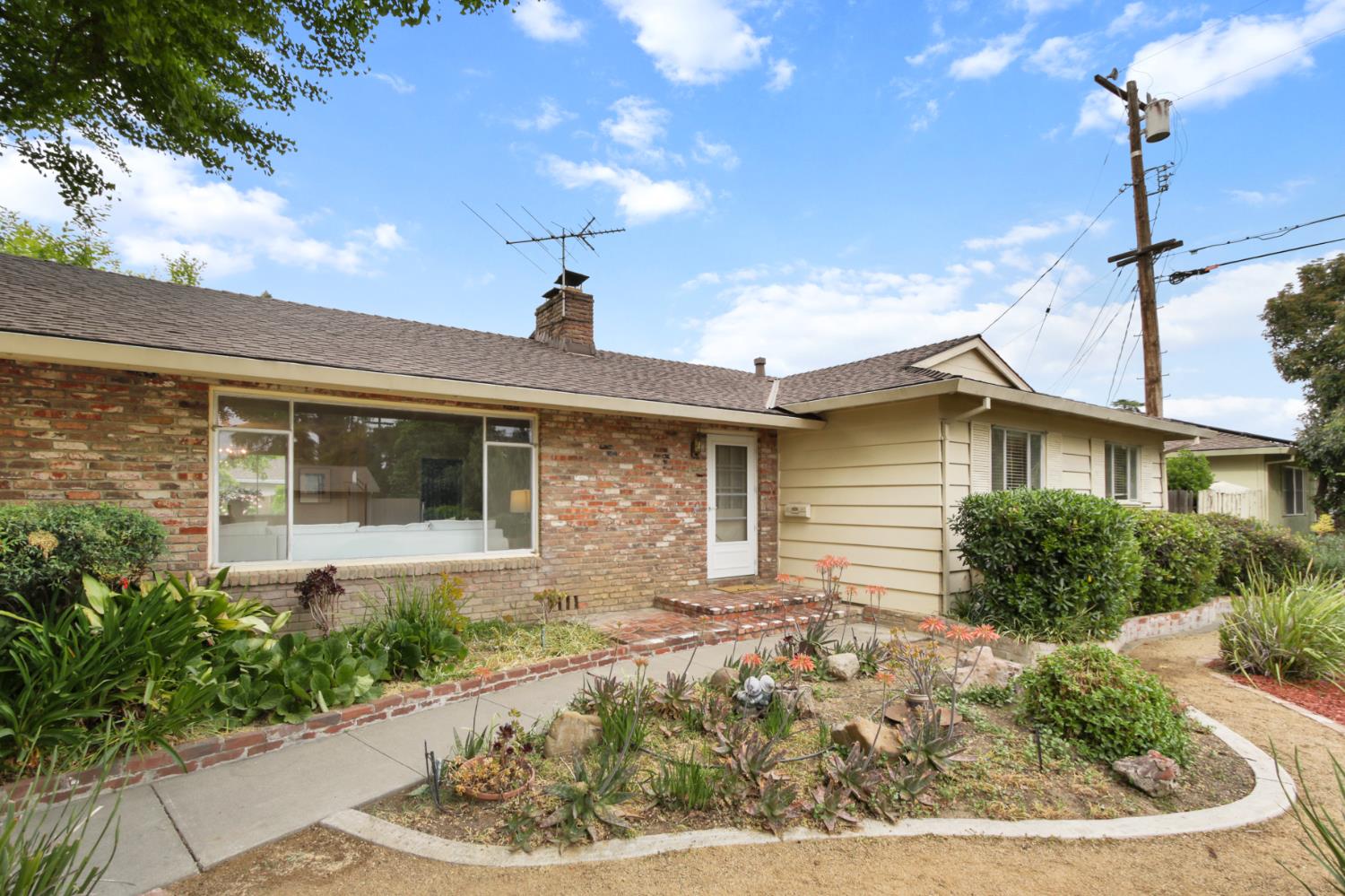 102 Rancho Way Woodland, CA 95695 - Photo 3 of 55