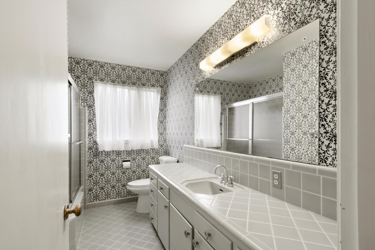 102 Rancho Way Woodland, CA 95695 - Photo 39 of 55