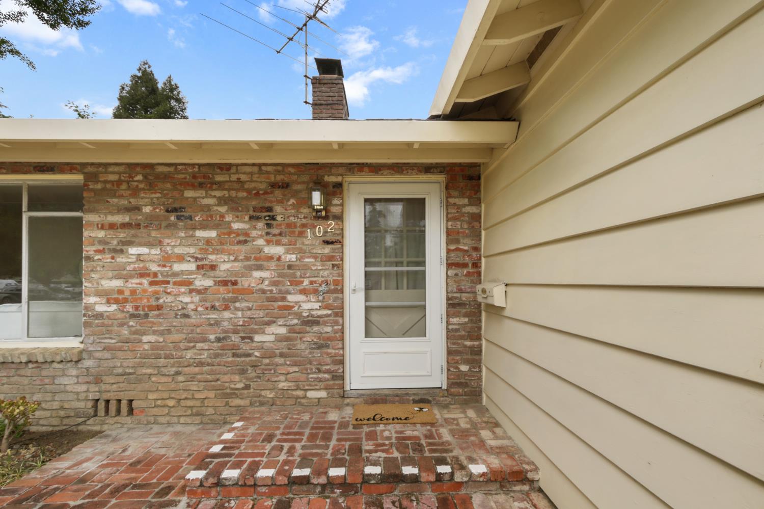 102 Rancho Way Woodland, CA 95695 - Photo 4 of 55