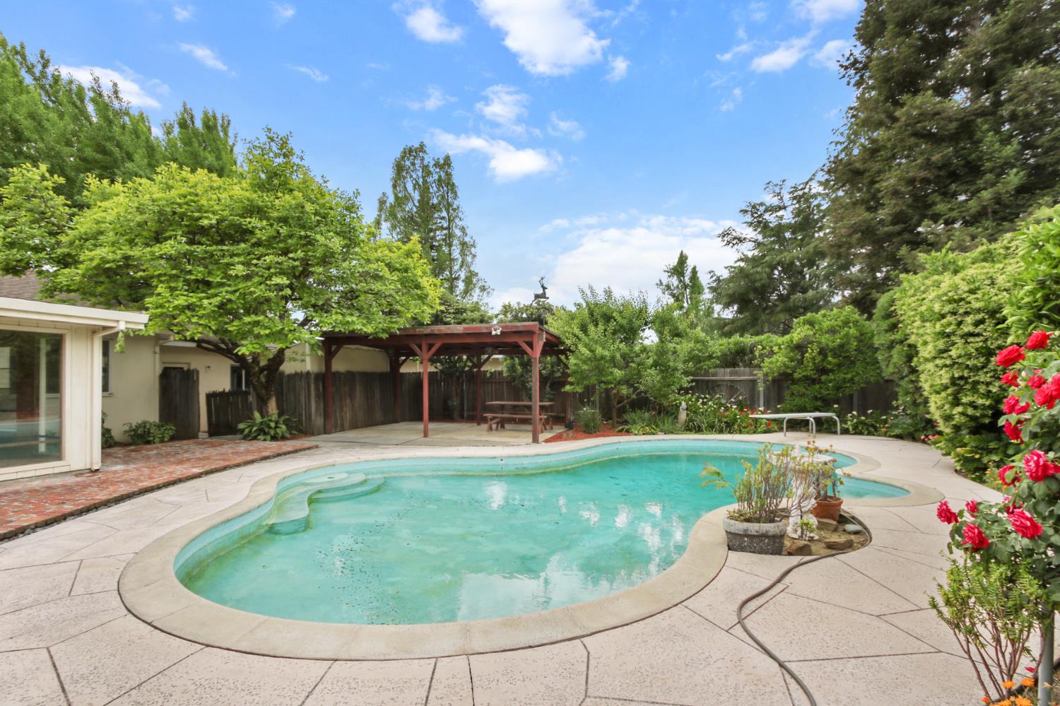 102 Rancho Way Woodland, CA 95695 - Photo 49 of 55