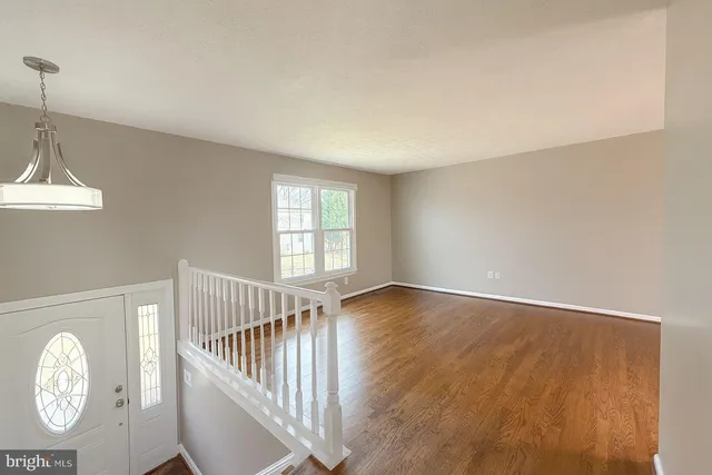 $584,500 | 15632 Northgate Drive, Dumfries, VA 22025