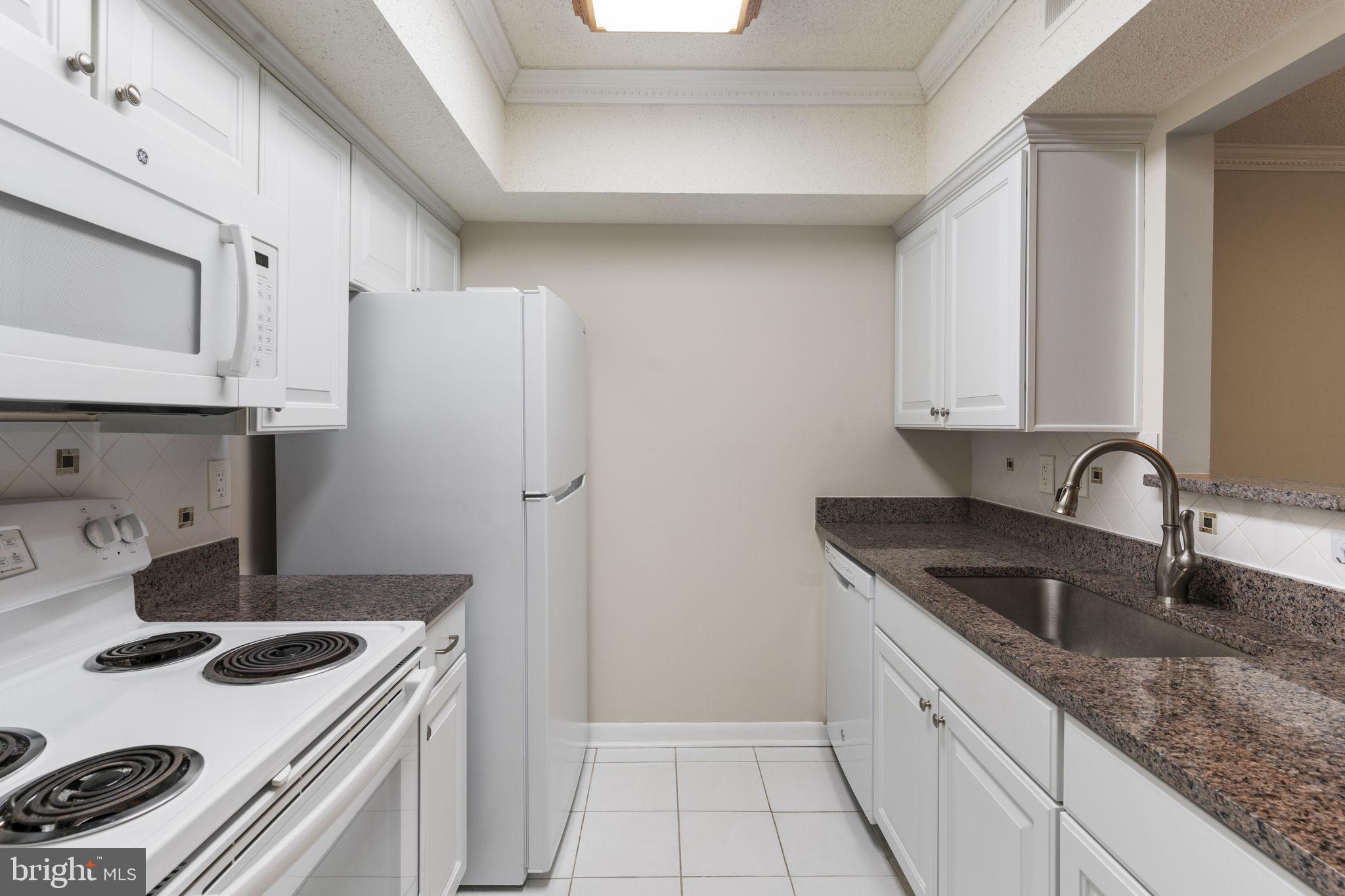 5505 Seminary Road, Unit 110N Falls Church, VA 22041 - Photo 7 of 23