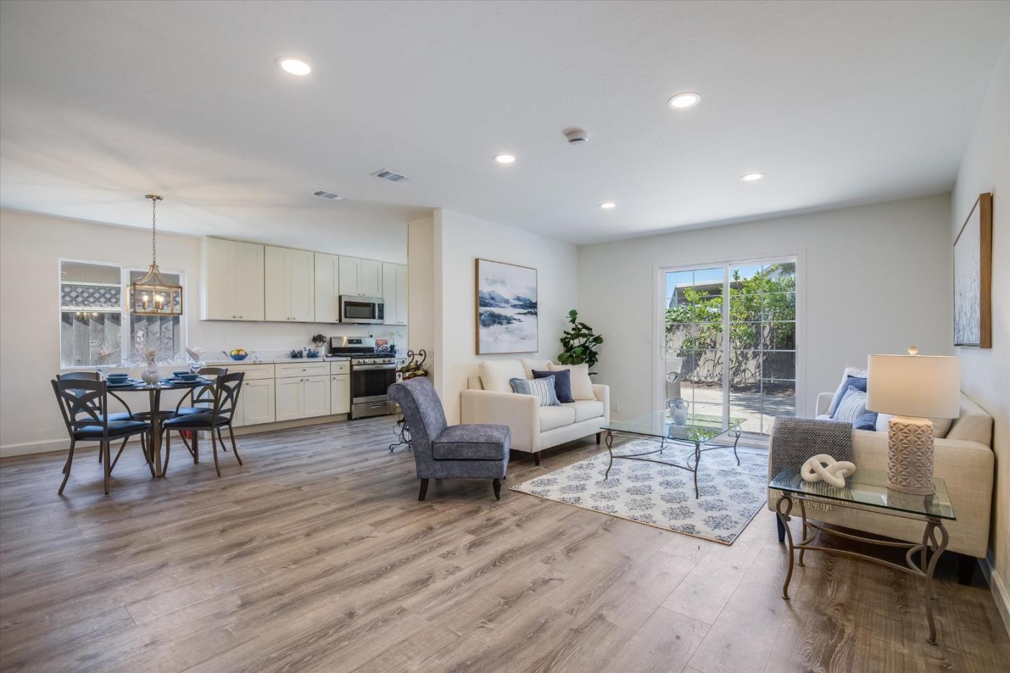 8240 Springdale Court Gilroy, CA 95020 - Photo 6 of 25