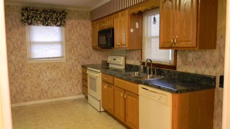 89 Rice Street Williamsburg, KY 40769 - Photo 10 of 18 Photo 10
