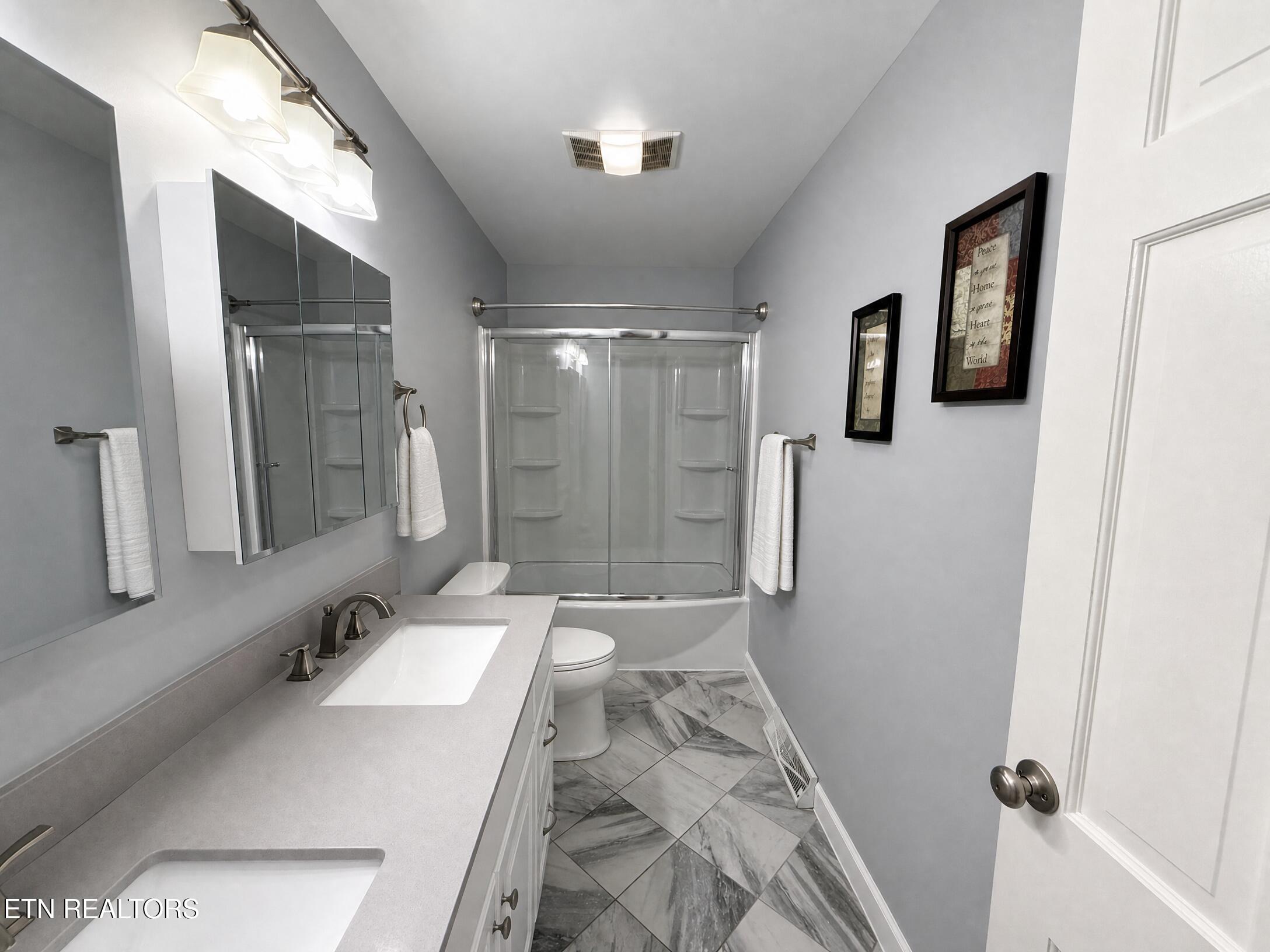 7600 East Emory Road Corryton, TN 37721 - Photo 15 of 24 O