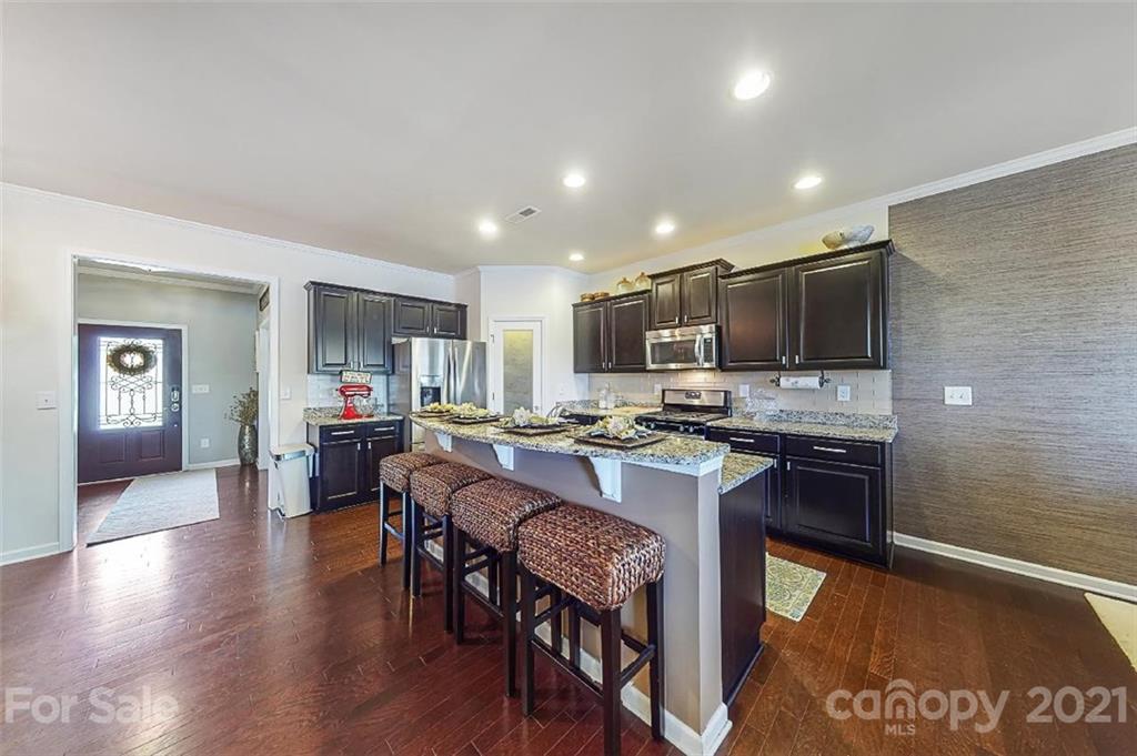 12403 Bending Branch Road Charlotte, NC 28227 - Photo 6 of 47 Gallery Image 6