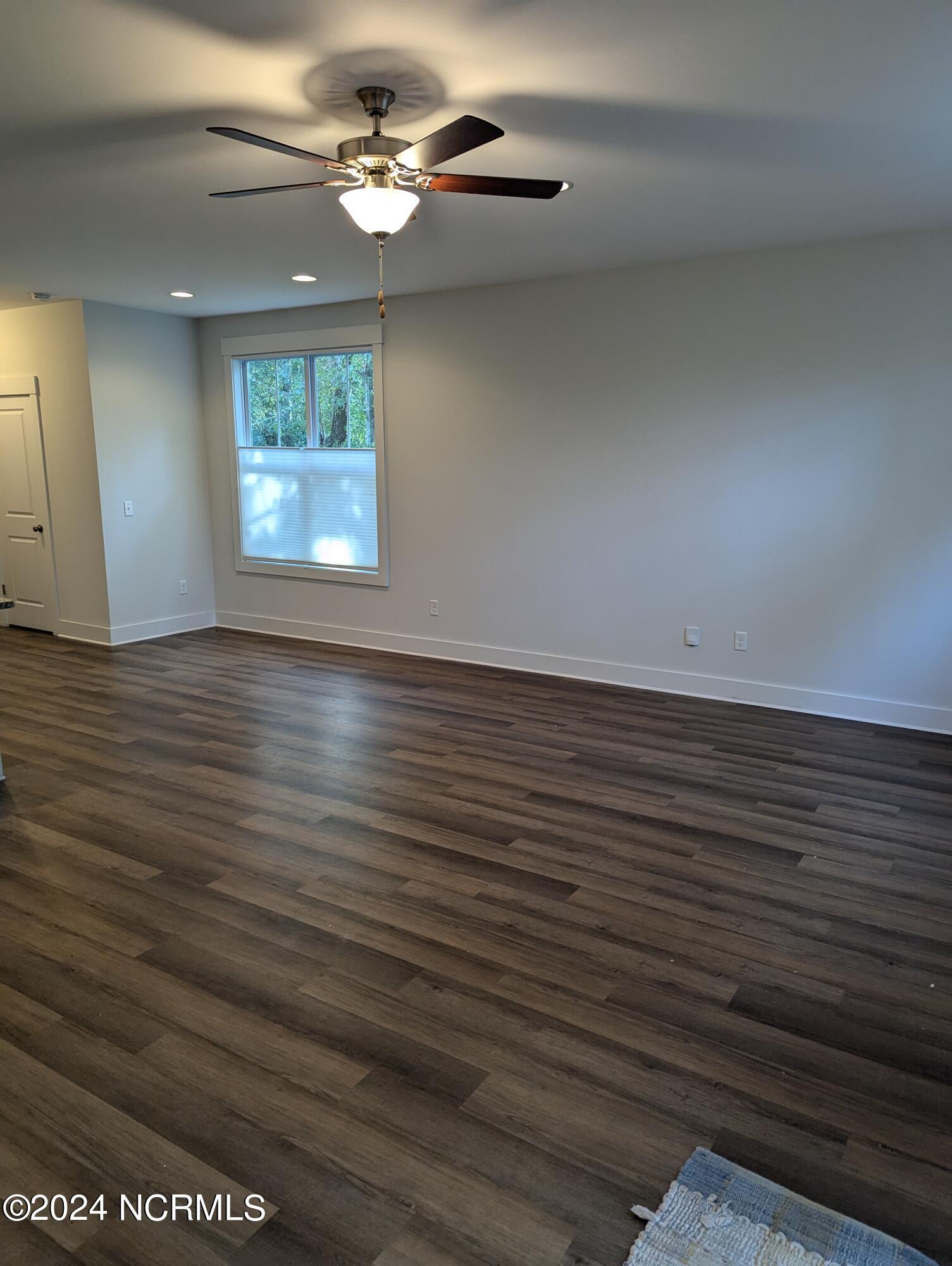 1 Acacia Road Hampstead, NC 28443 - Photo 7 of 18 original-4