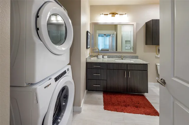 $1,280 | 30020 Creekside Ter Drive, Unit 8109, Spring, TX 77386