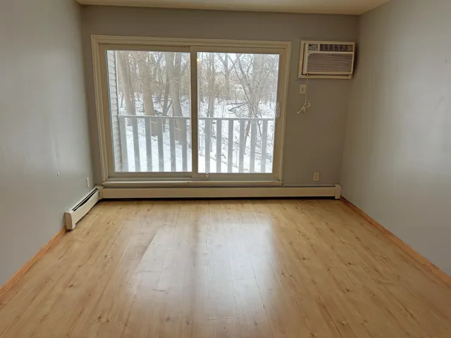 $79,950 | 1601 North Innsbruck Drive, Unit 242, Fridley, MN 55432