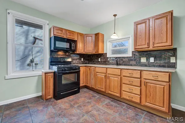 $1,700 | 7070 Winona Avenue, St. Louis, MO 63109
