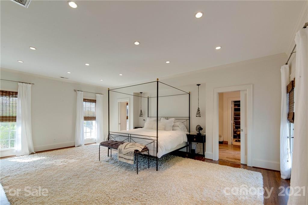 1050 Ardsley Road Charlotte, NC 28207 - Photo 21 of 48 Gallery Image 21