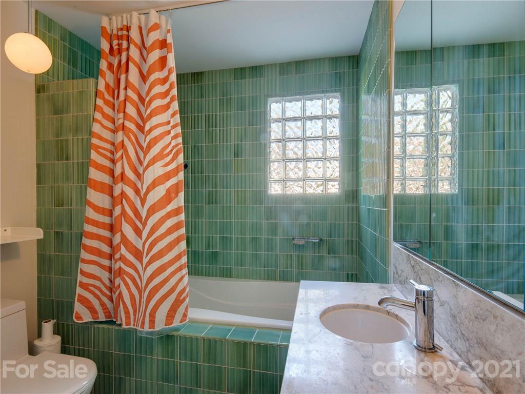 1050 Ardsley Road Charlotte, NC 28207 - Photo 31 of 48 Gallery Image 31