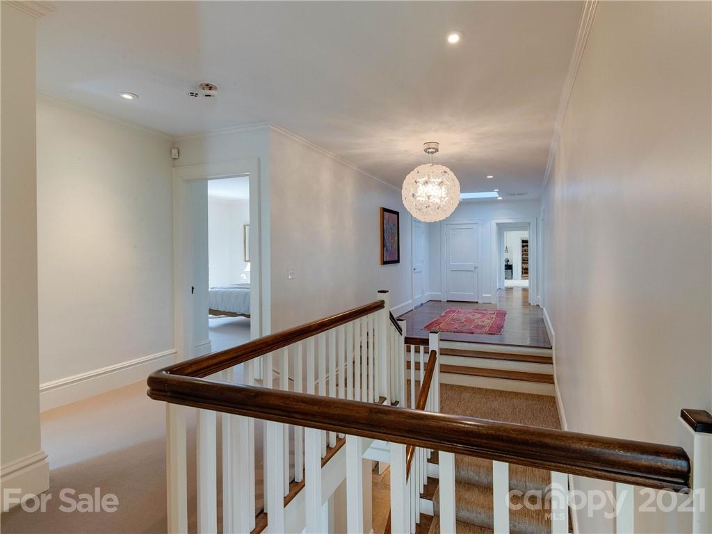 1050 Ardsley Road Charlotte, NC 28207 - Photo 32 of 48 Gallery Image 32