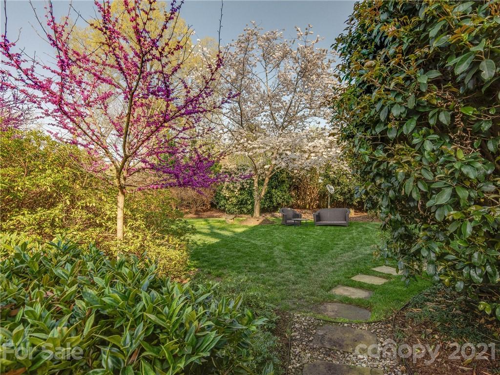 1050 Ardsley Road Charlotte, NC 28207 - Photo 37 of 48 Gallery Image 37