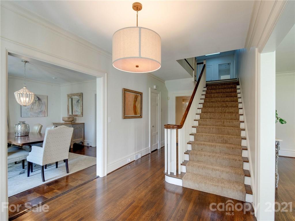 1050 Ardsley Road Charlotte, NC 28207 - Photo 10 of 48 Gallery Image 10
