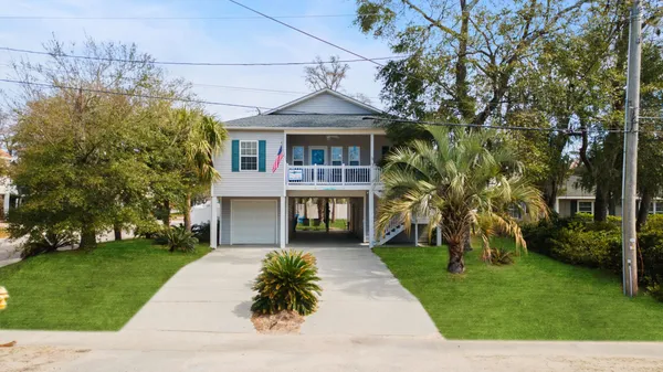 $875,000 | 528 6th Avenue South, North Myrtle Beach, SC 29582